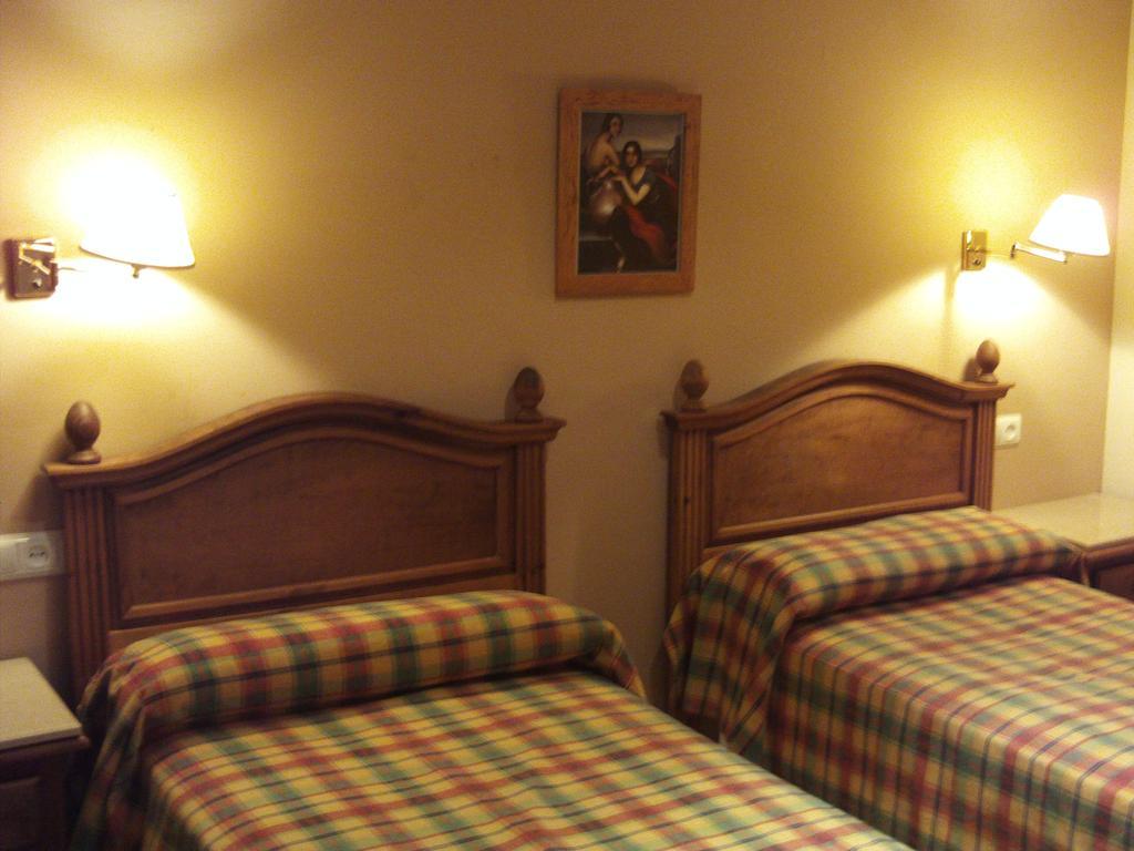 Hostal San Luis Almodóvar del Río Buitenkant foto