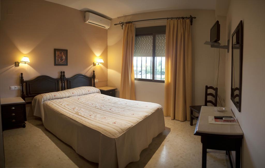 Hostal San Luis Almodóvar del Río Buitenkant foto
